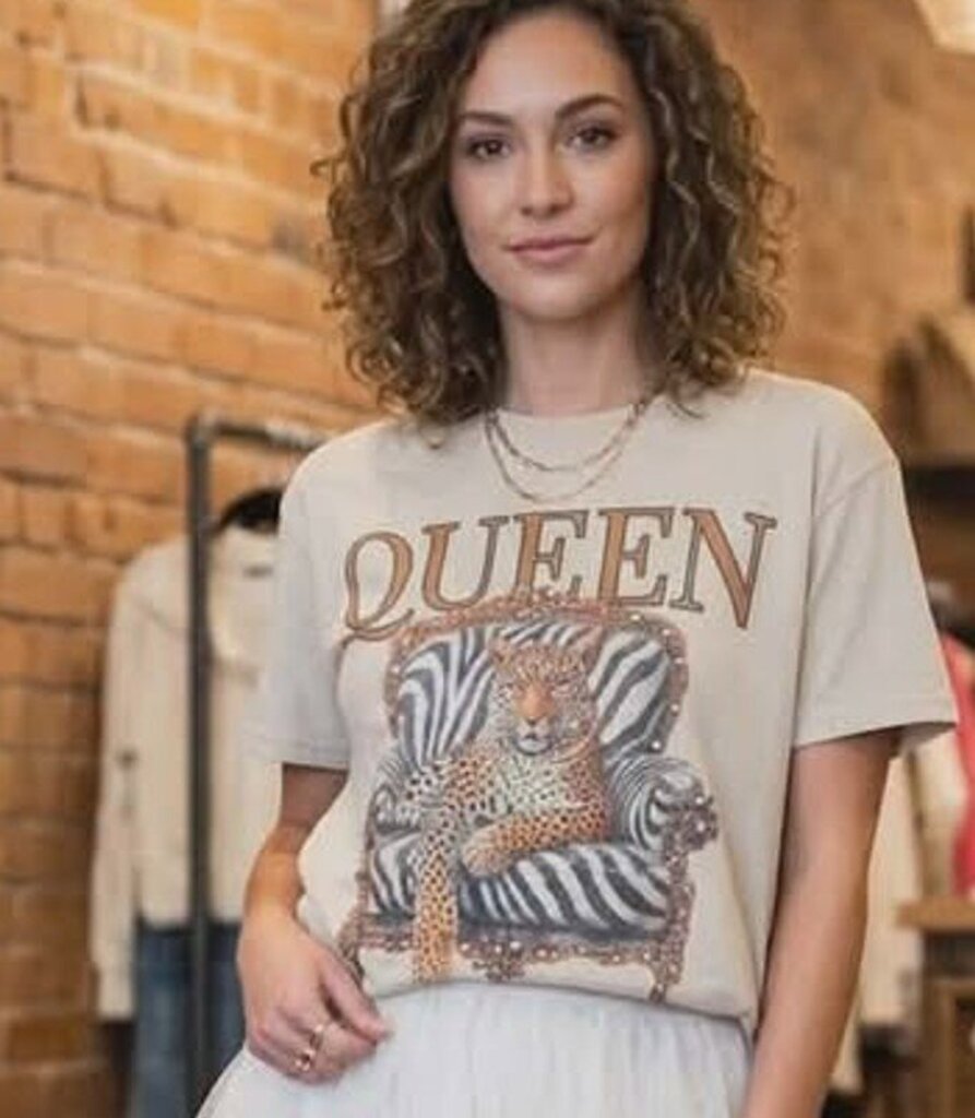 Queen Tee